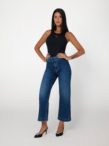 LizaMakhu - Guess_Front logo tank top-5c - W4RP43KAZH2-JBLK-ALT1.jpg