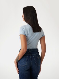 LizaMakhu - Guess_Small triangle logo stretch t-shirt-5c - W2YI44J1314-G7GG-ALT2.jpg