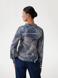 LizaMakhu - Guess_V neck chiffon shirt Women-4 - W5RH16WDW82-P7VG-ALT2.jpg
