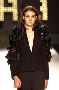 ManuelaZachow f02fauseHaten-SPFW-1.jpg
