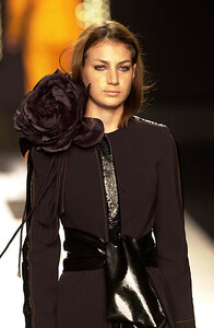 ManuelaZachow f02fauseHaten-SPFW-2.jpg