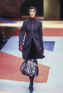 Moschino 1997 Women RTW 56.jpg