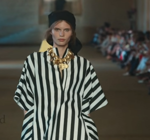 Screenshot 2025-06-30 at 11-25-59 Jacquemus Fall_Winter 2025_26 Paris Fashion Week Menswear - YouTube.png