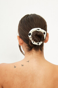 Scrunchie_vittoria_web.jpg