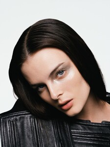 TWIN MAGAZINE SS25_10.jpg