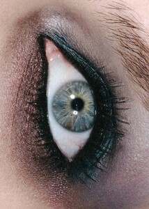 TWIN MAGAZINE SS25_2.jpg