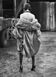 Vogue Italia June 2015 107.jpg