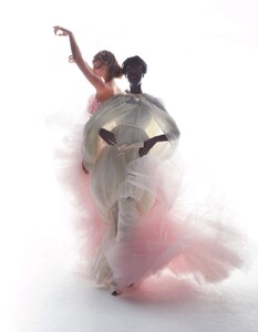 Vogue Japan January 2019-7.jpg