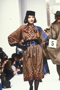 alice maybe gi839.jpg