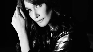 carla-bruni-2-photo-credit-mathieu-zazzo.webp
