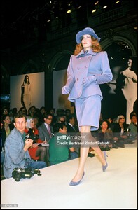 cindyLewis f92givenchyHC-4.jpg