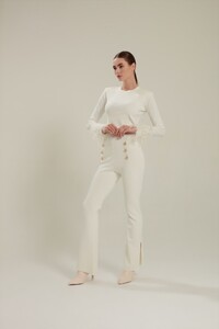 crete-sweater-white-b770-b.jpg