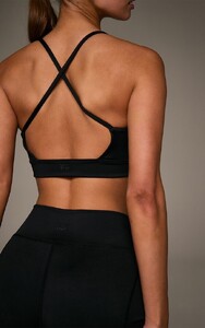 d5796390d5a4c945778c51ac0e8f05b4e83c1f02_CNM2269_4_black_ultimate_cross_back_sports_bra.jpg