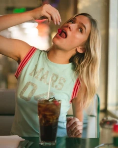 elitemodelsmag posts 2025-05-24 10.00 DKB2HMgIR9p_4_4 500442071_18024131489691840_5892800057303693966_n.webp