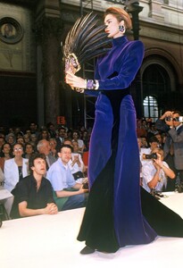 jade brown ba906.jpg