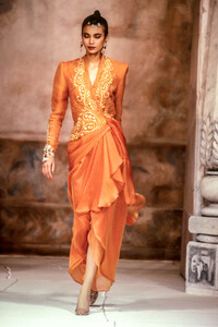 jade brown js9056.jpg