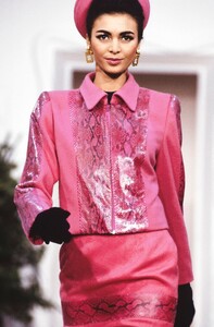 jade brown to914.jpg