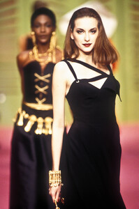 lisa anne cl93117.jpg