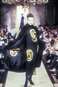 lisa anne hm9818-.jpg