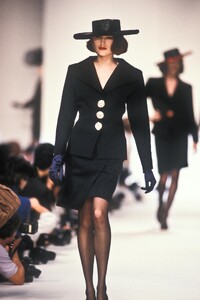 lisa anne maybe ys8984.jpg