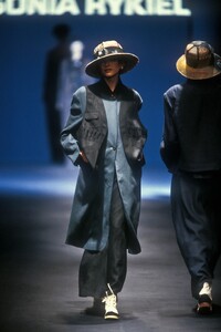 lisa anne sr9432.jpg