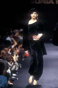 lisa anne sr9449.jpg