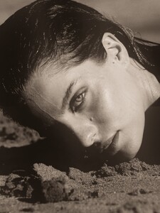 raf_souliotis posts 2025-06-06 10.36 DKjYjMpIryL_3_7 503709054_18464433022072244_2670645320111689989_n.jpg