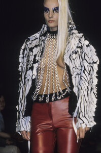 rw f97yoshikiHishinuma-09b  xl.jpg