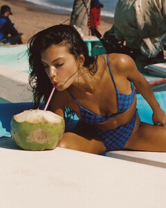 skatie posts 2025-05-24 17.00 DKCmJz2x_Np_4_12 501385868_18406334293104168_4321435956949354880_n.jpg