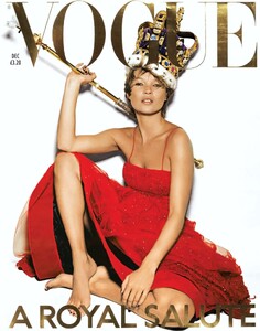 voguecoverdec01kmoss_gold_b.jpg