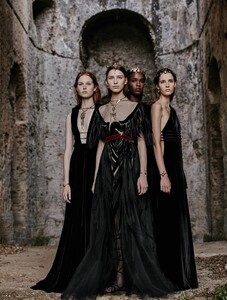 vogue italia 05 (2).jpg