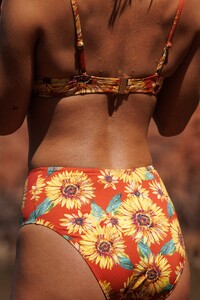 yse-x-fragonard-maillots-culotte-haute-fleur-du-soleil-imprime-fleur-du-soleil4.jpg