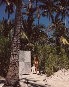 [2024.12.06] amadeoagis_469480009_571929072453003_1189335471127596954_n.jpg