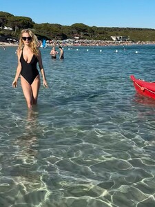 [2025.07.02] imheathergraham_514972780_18508899334046998_3076750253228039406_n.jpg