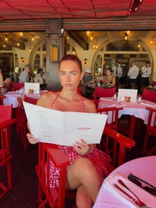 [2025.07.03] loveshackfancy_515135094_18515769586031905_3399890048880673778_n.jpg