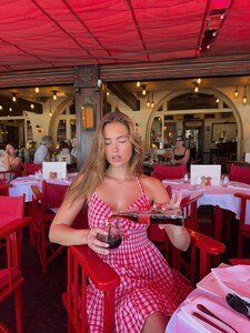 [2025.07.03] loveshackfancy_516247182_18515769538031905_671292164066310384_n.jpg