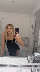 [2025.07.04] stellamaxwell_3669290026739964493.jpg