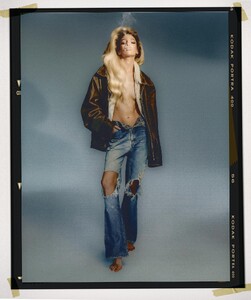 [2025.07.09] stellamaxwell_516885508_18525411970030343_4333136936610235476_n.jpg