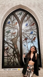 [2025.07.10] victoriajustice_3674118097615229266.jpg