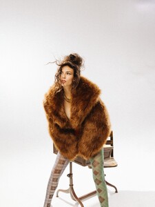 [2025.07.11] victoriajustice_519385706_18606616513006824_2524246226776630229_n.jpg