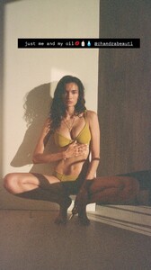 [2025.07.16] kellygale_3678308741851786301.jpg