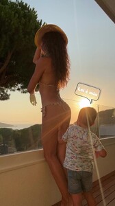 [2025.07.18] laurabarriales_3679469621053085893.jpg