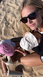 [2025.07.19] katelove_3680419794328952988.jpg