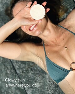 [2025.07.20] livelle_520821444_17942455131013718_7768353861197890651_n.jpg