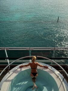 [2025.07.21] josephineskriver_523448799_18520184704020326_5300478961892517378_n.jpg