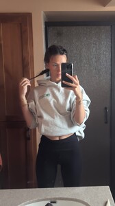 [2025.07.26] rachelc00k_3685484133771826554.jpg