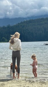 [2025.07.27] katelove_3686428146425963220.jpg