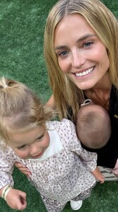 [2025.07.27] katelove_3686438245974585498.jpg