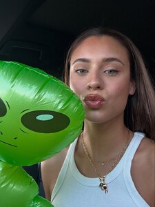 [2025.07.29] danielamelchior_524657251_18518067967043154_2712877441594382738_n.jpg