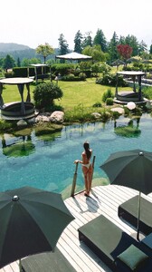 [2025.07.30] helenowen_DMqTSoVP0UZ.jpg